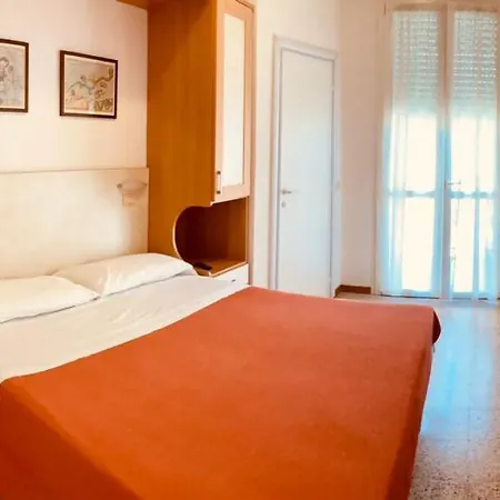 Piccolo Fiore فندق بيلاريا-إيجيا مارينا