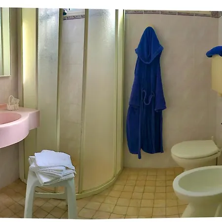 Piccolo Fiore فندق بيلاريا-إيجيا مارينا